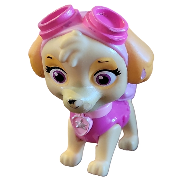 Spin Master Other - Paw Sea Patrol Skye Movable Legs Figurine Scuba Diver Dog
